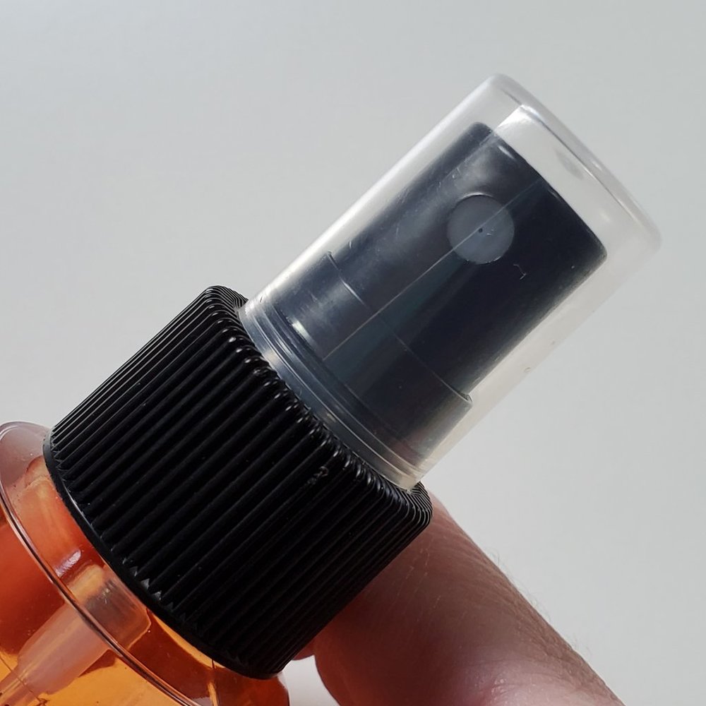SKINN Dimitri James Nutri-Lift Lock & Lift Spray - Picture 5 of 5